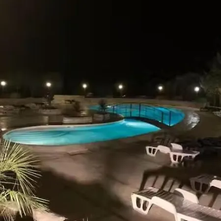 Κάμπινγκ Avec Terrasse - 4 Pers. - Api-1-52-2010 Les Mages